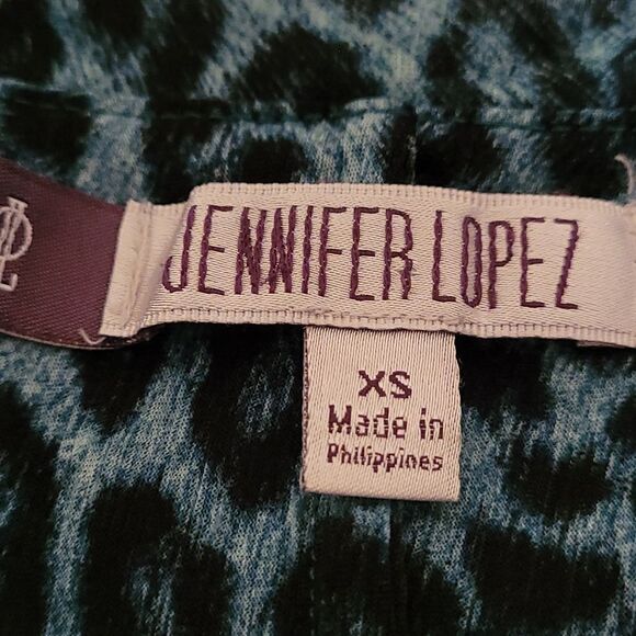 Jennifer Lopez Green  Leopard print poncho style top - Picture 4 of 6